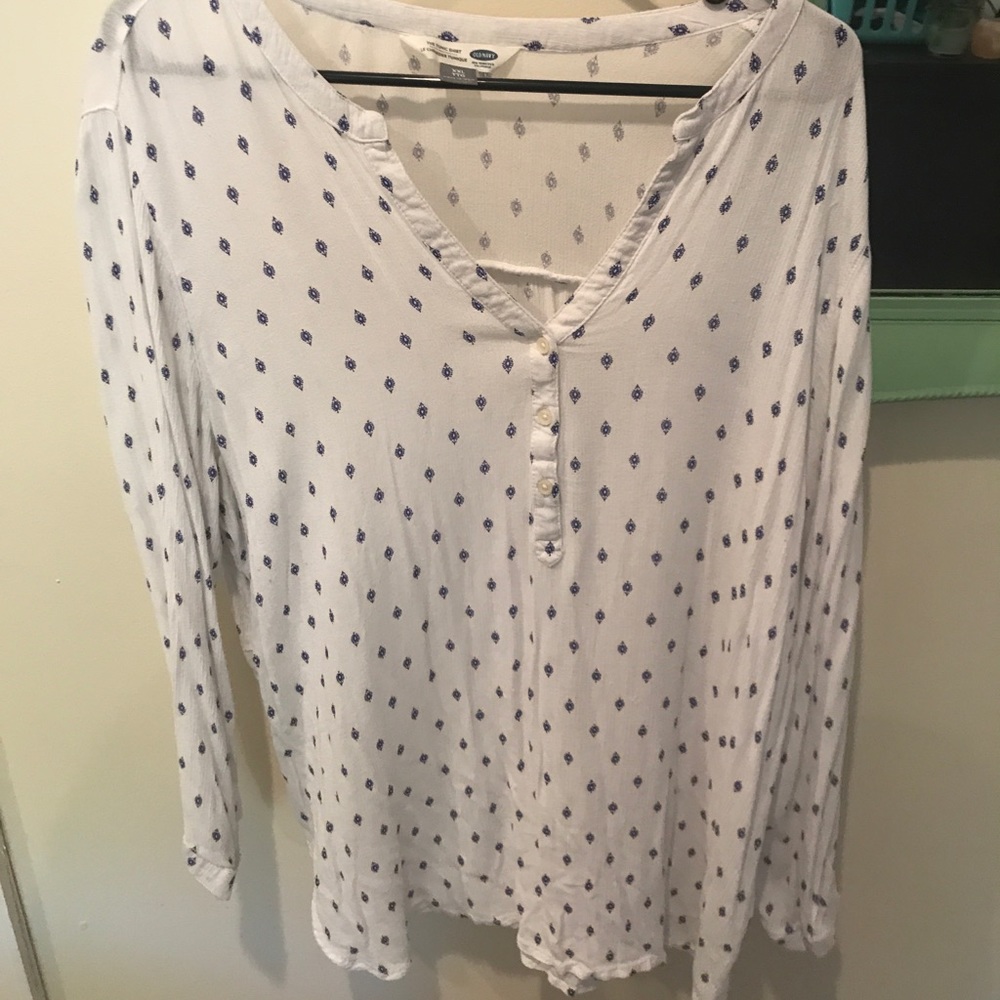 Old Navy shirt